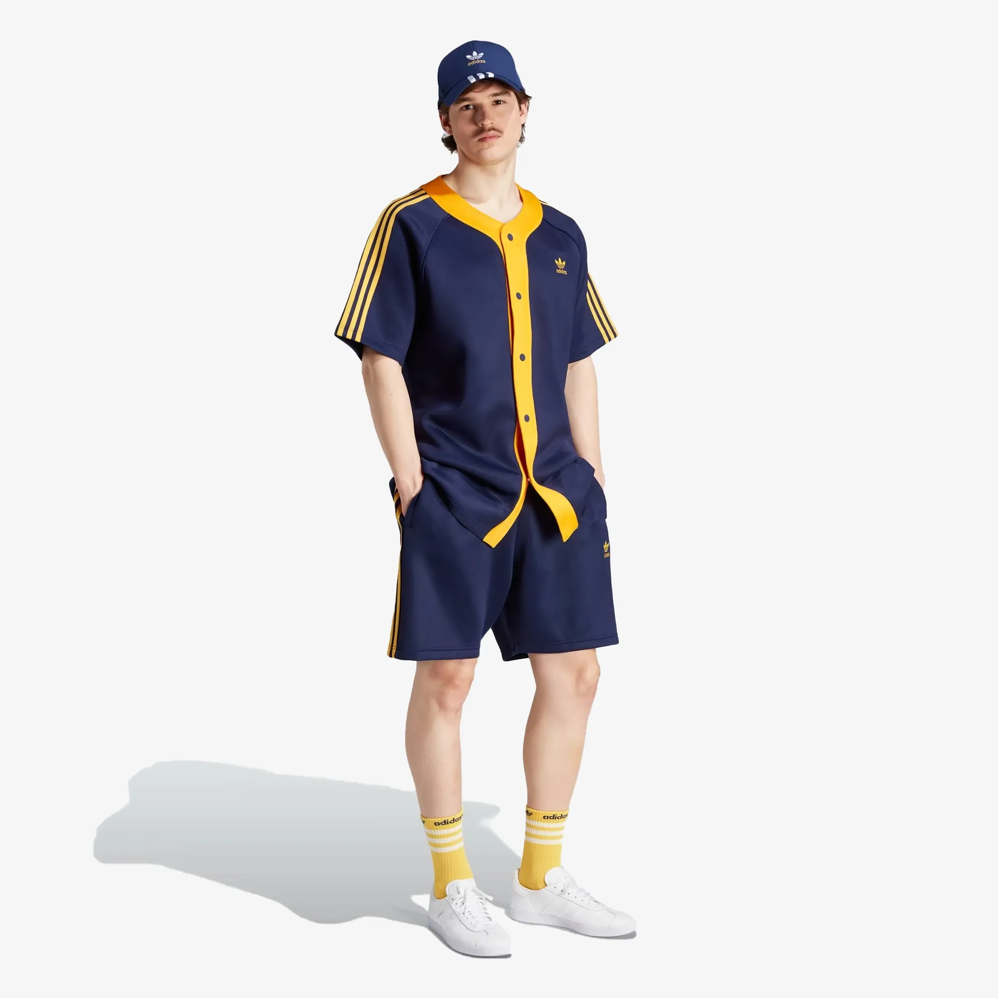 Adidas Originals | ADICOLOR CLASSICS  SHORT SLEEVE SHIRT (GENDER NEUTRAL)