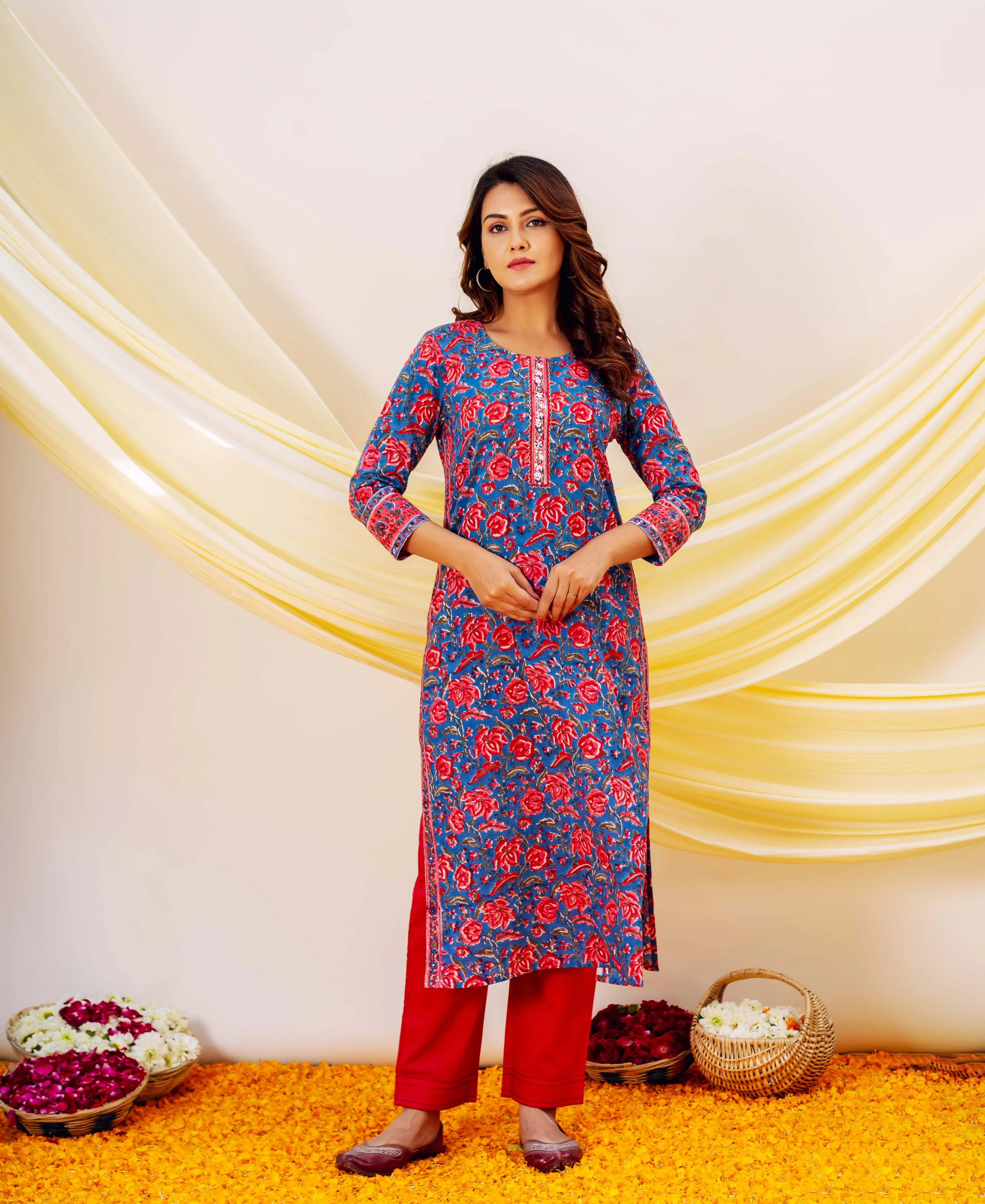 Ahana Straight Embroidered Kurta