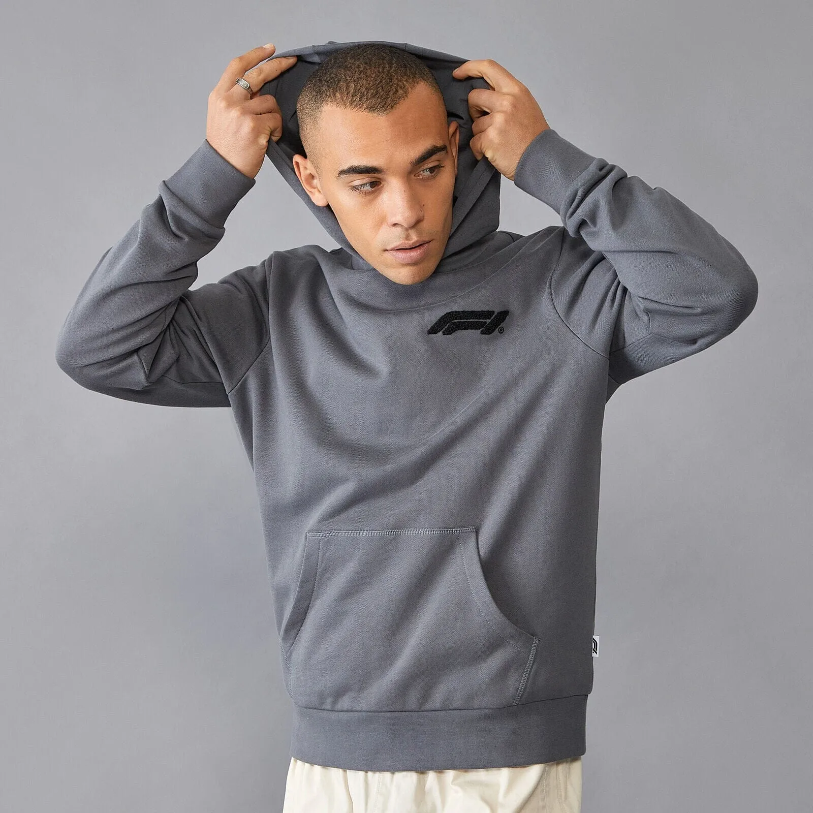 Formula 1 Tech Relaxed Fit Boucle Hoodie - Grey/White