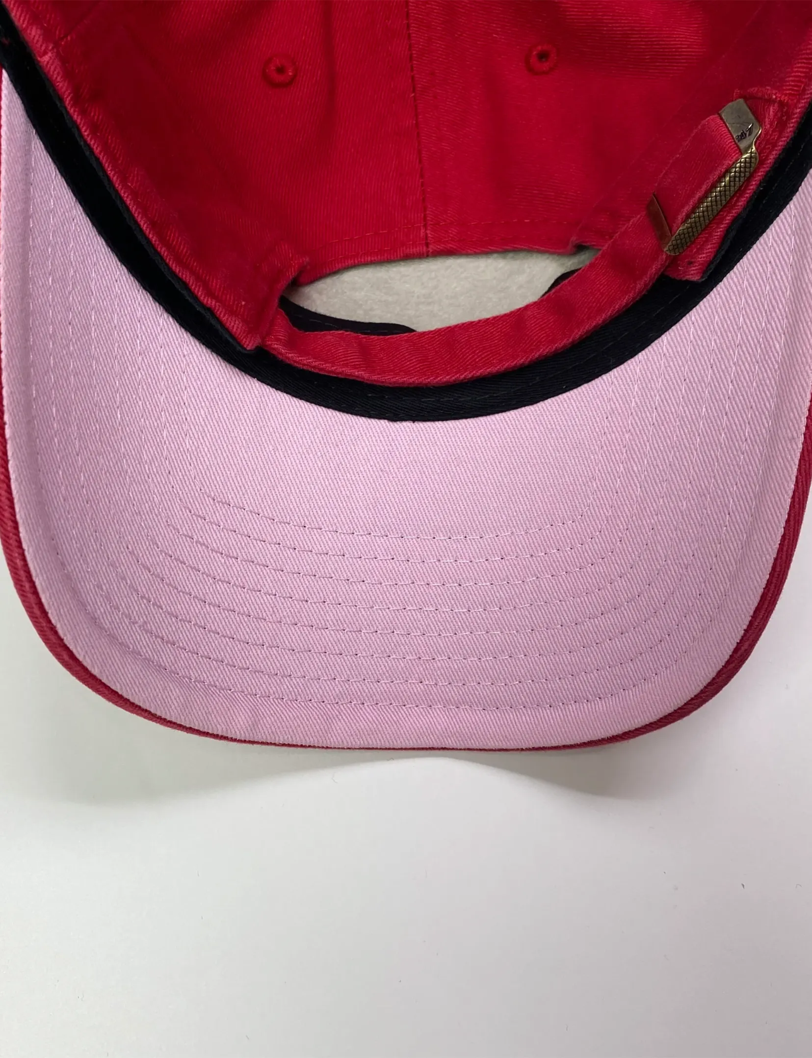 NY Yankees Ballpark Clean Up Cap, Red/White/Rose